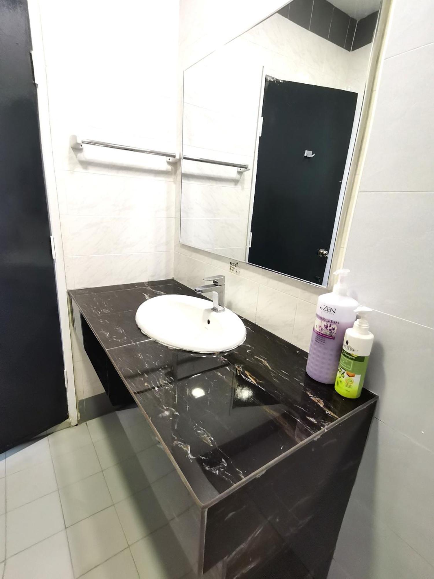Costa Mahkota Sea View 1-bedroom Retreat *