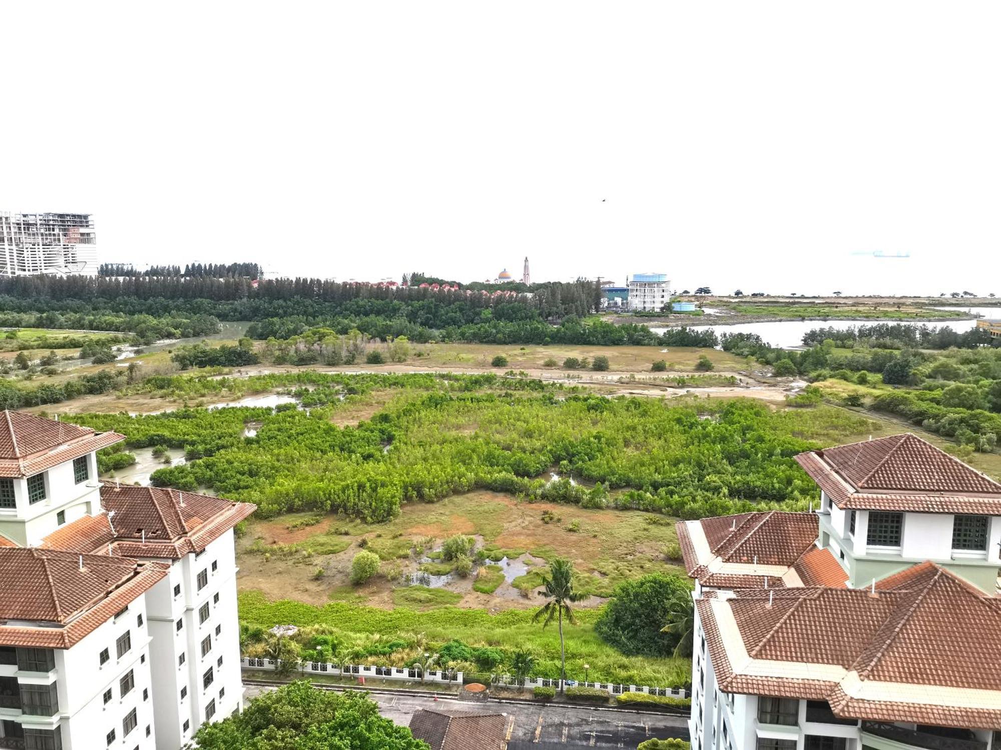 Costa Mahkota Sea View 1-bedroom Retreat *