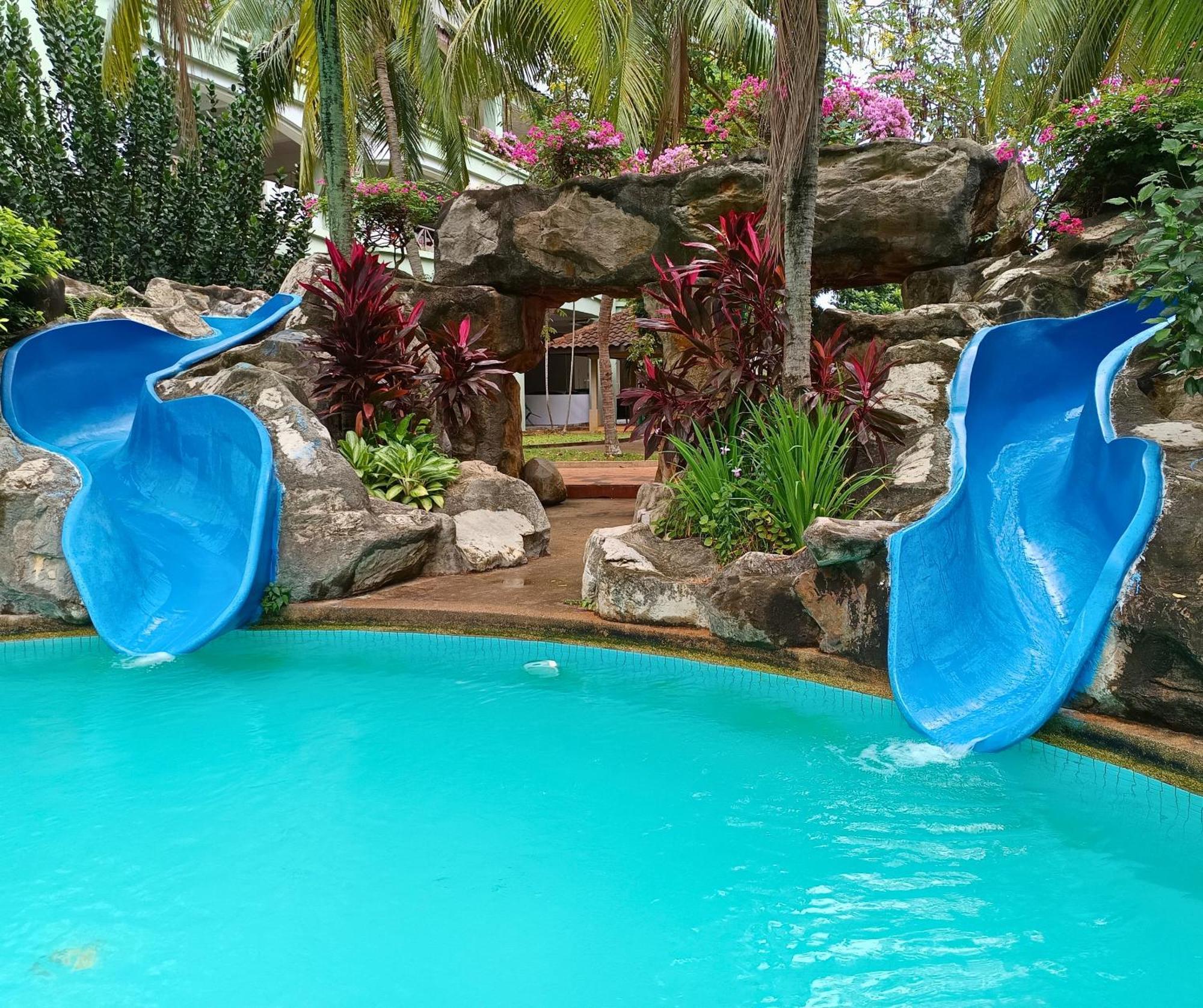Costa Mahkota Sea View 1-bedroom Retreat